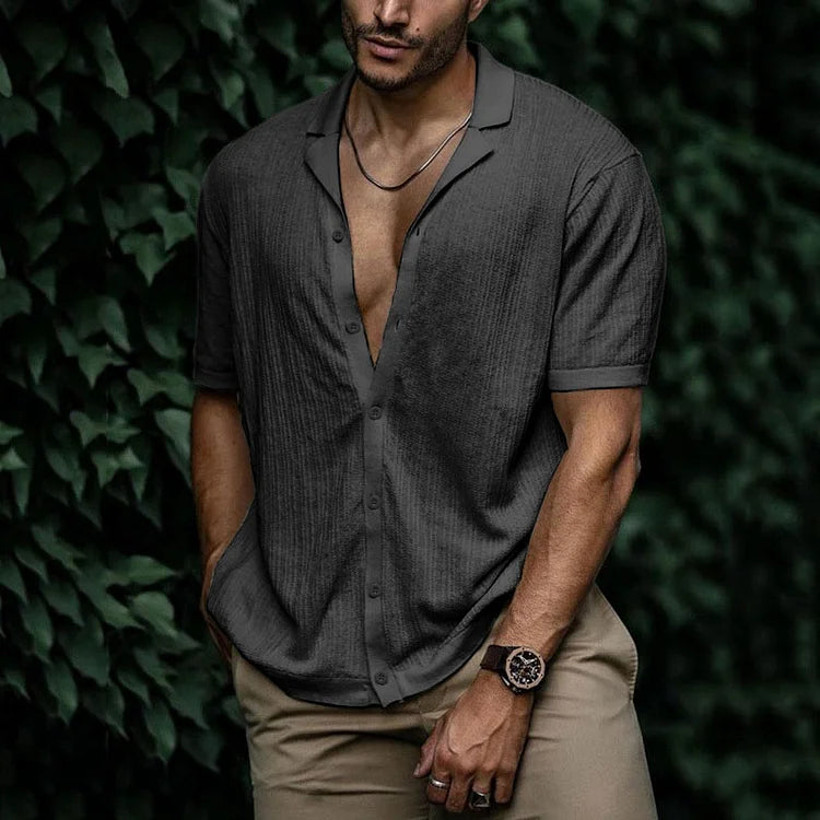 Camp Collar Short Sleeve Button-Up Shirt in Black – Vance