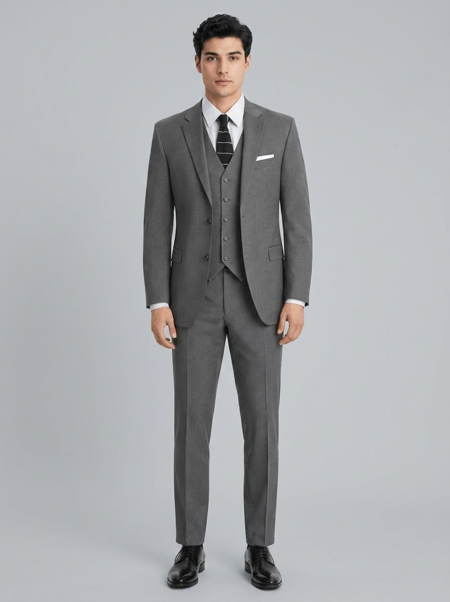 Front detail of 3-piece notch lapel suit in gray – TARLANO