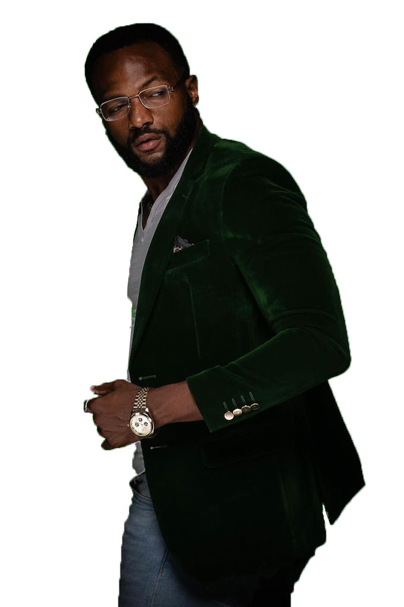 Model wearing velvet notch lapel blazer in hunter green – TARLANO