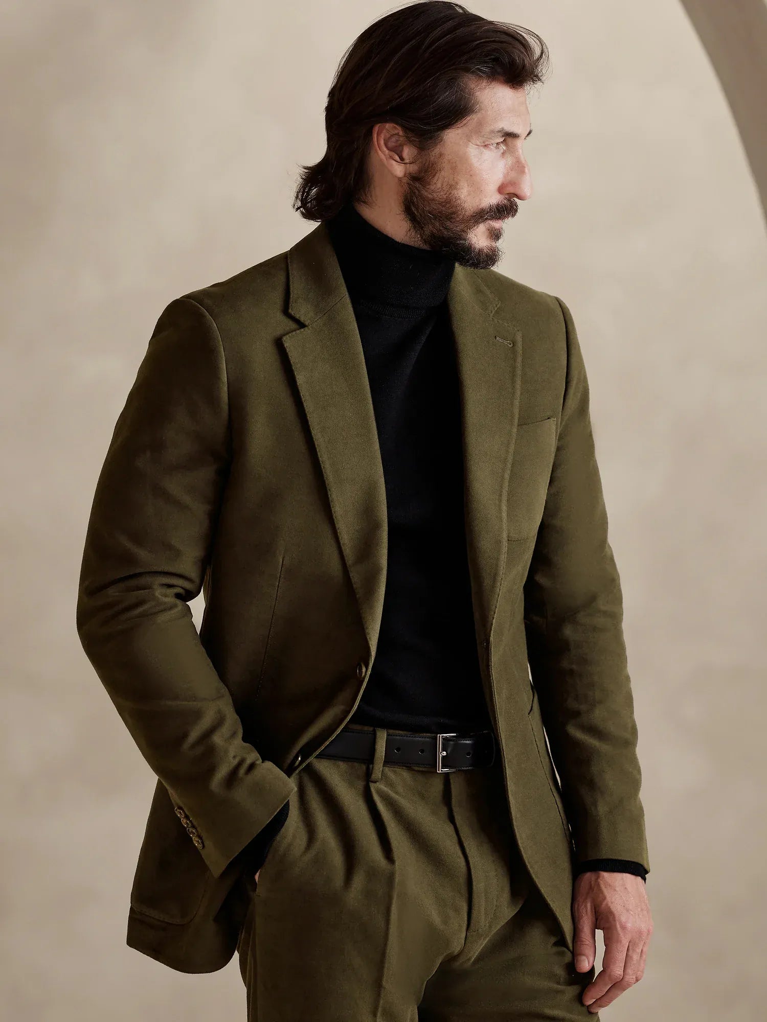 Model wearing suede blazer and pant set in army green – TARLANO