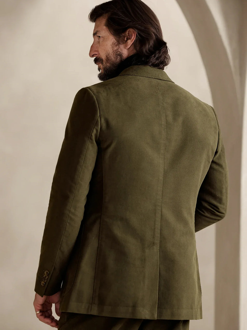 Model wearing suede blazer and pants set in black – TARLANO