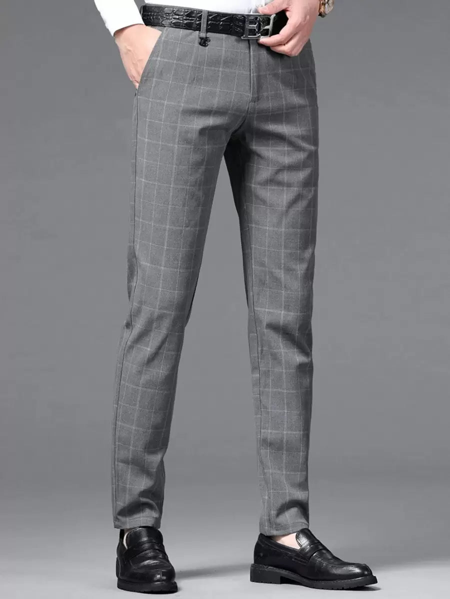 Close-up of plaid pattern dress trouser in grey – TARLANO